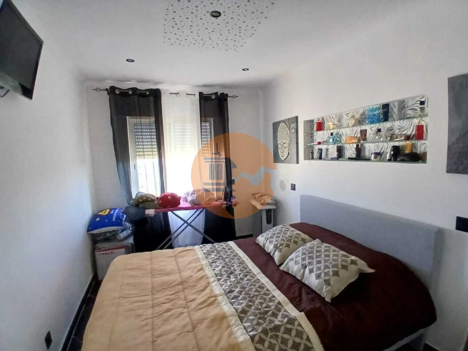 Apartamento T3 para Venda em Quelfes Foto 18