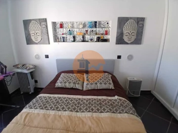 Apartamento T3 para Venda em Quelfes