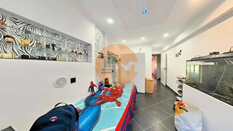 Apartamento T3 para Venda em Quelfes