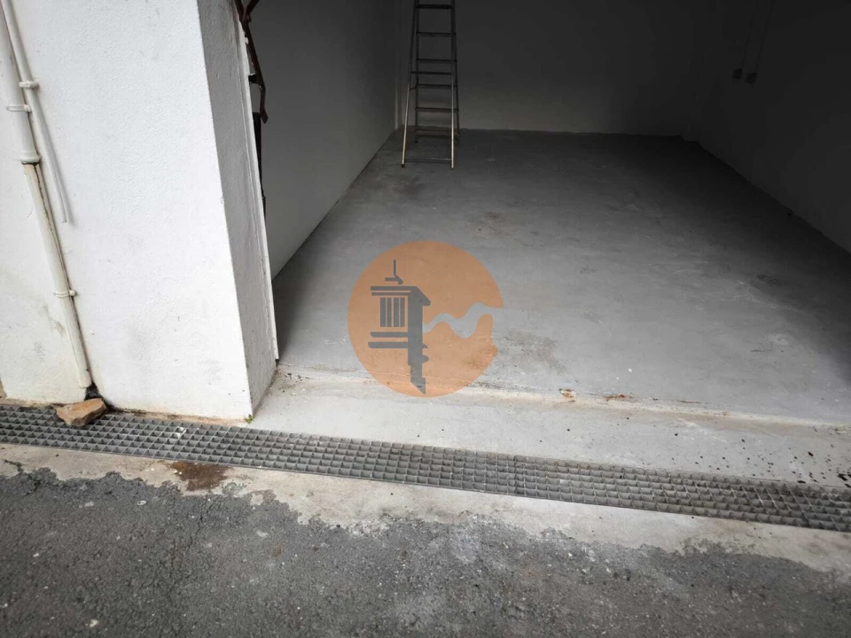 Garagem para Venda em Altura Foto 4