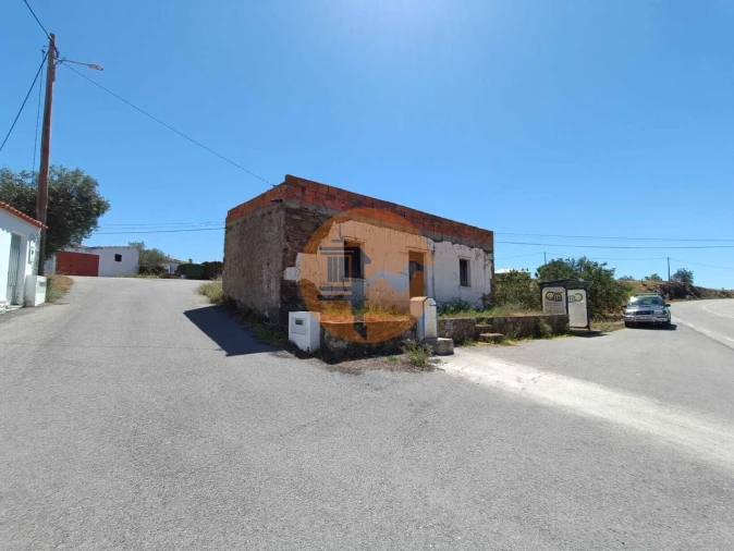 Moradia T2 para Venda em Azinhal Foto 4