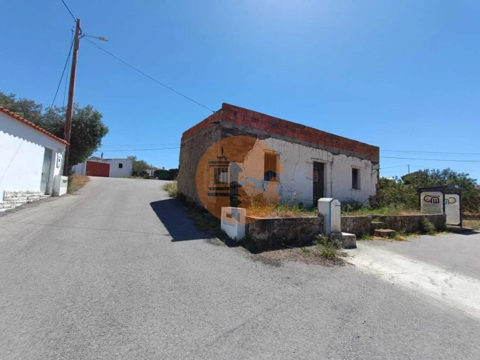 Moradia T2 para Venda em Azinhal Foto 1