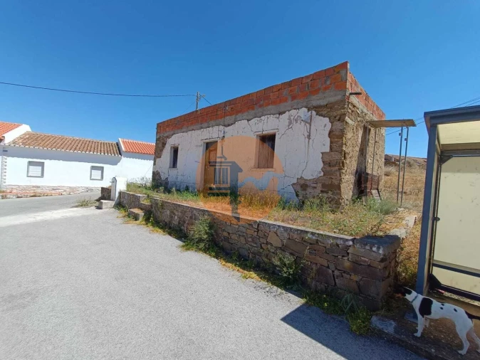 Moradia T2 para Venda em Azinhal Foto 18