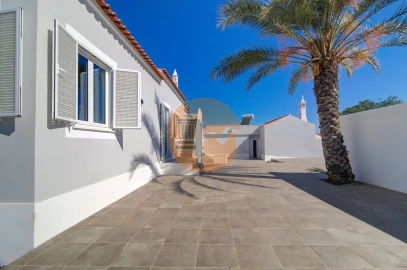 Moradia T6 para Venda em Vila Nova de Cacela