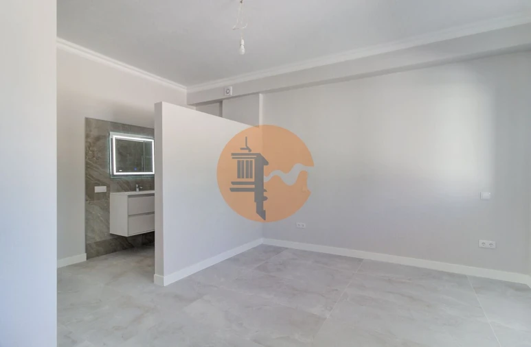 Moradia T6 para Venda em Vila Nova de Cacela Foto 10