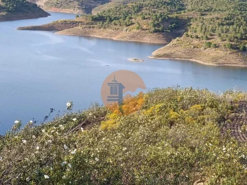 Terreno para Venda em Azinhal