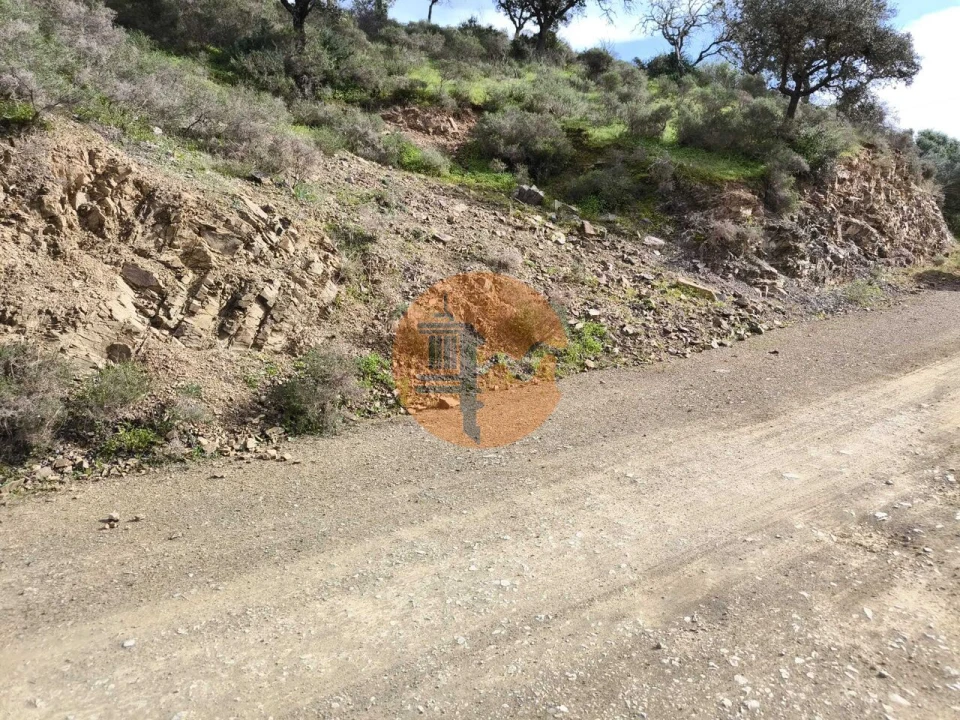 Terreno para Venda em Odeleite Foto 16