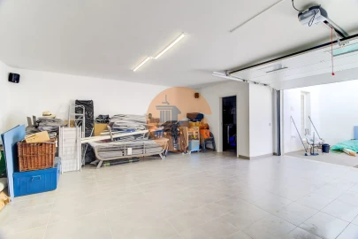 Moradia T4 para Venda em Castro Marim