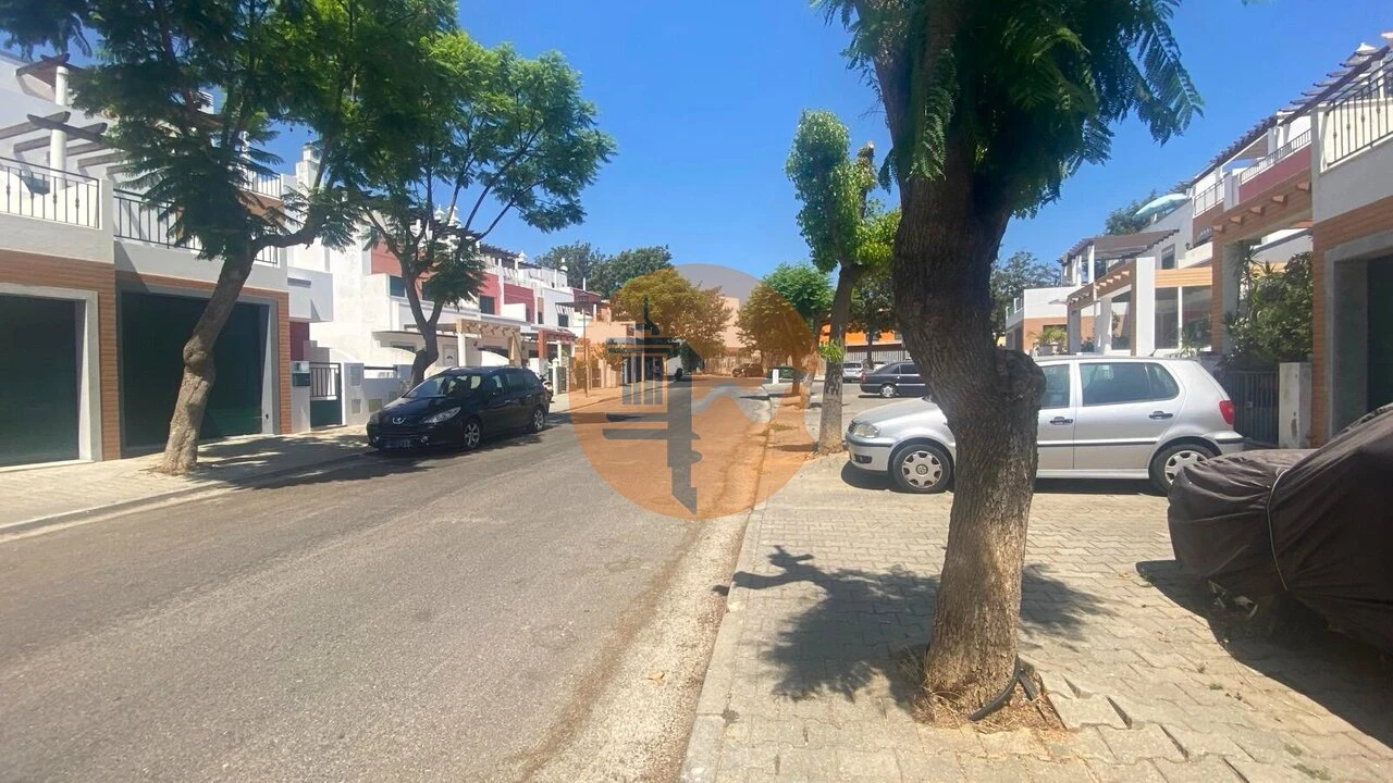 Terreno para Venda em Olhão Foto 12