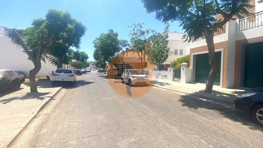 Terreno para Venda em Olhão Foto 10