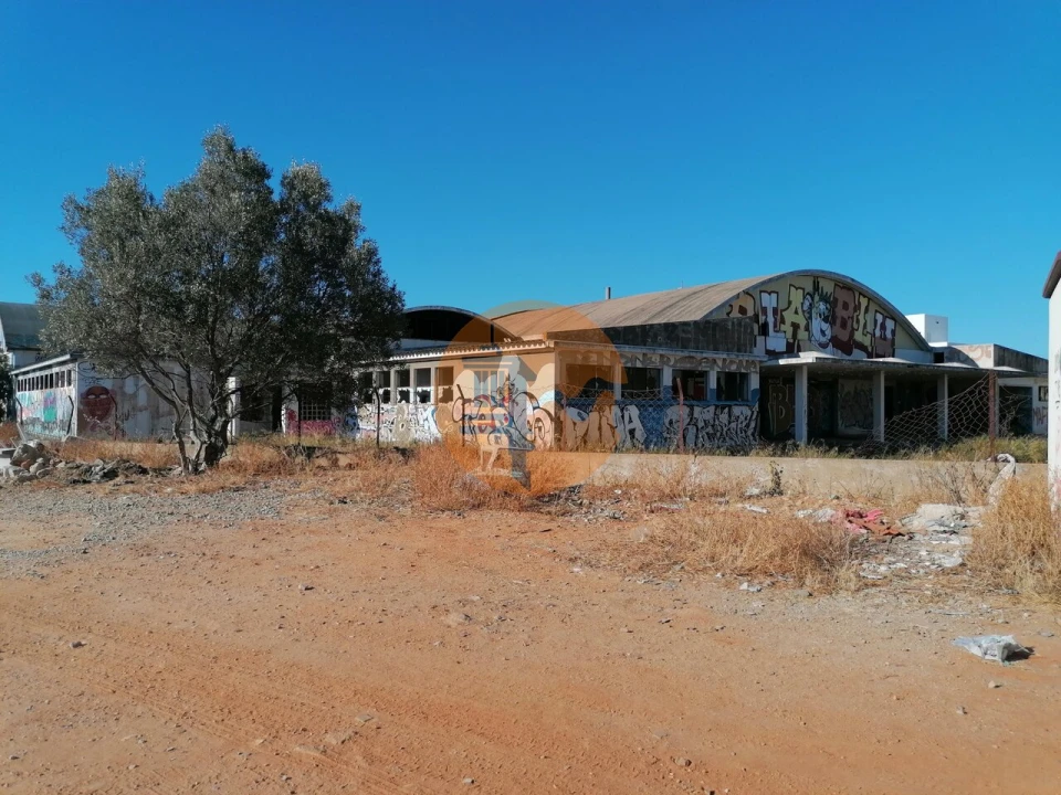 Terreno para Venda em Quelfes Foto 17