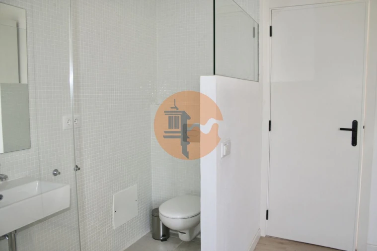 Moradia T5 para Venda em Vila Nova de Cacela Foto 29