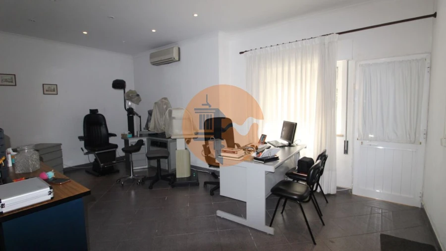 Loja para Venda em Olhão Foto 3