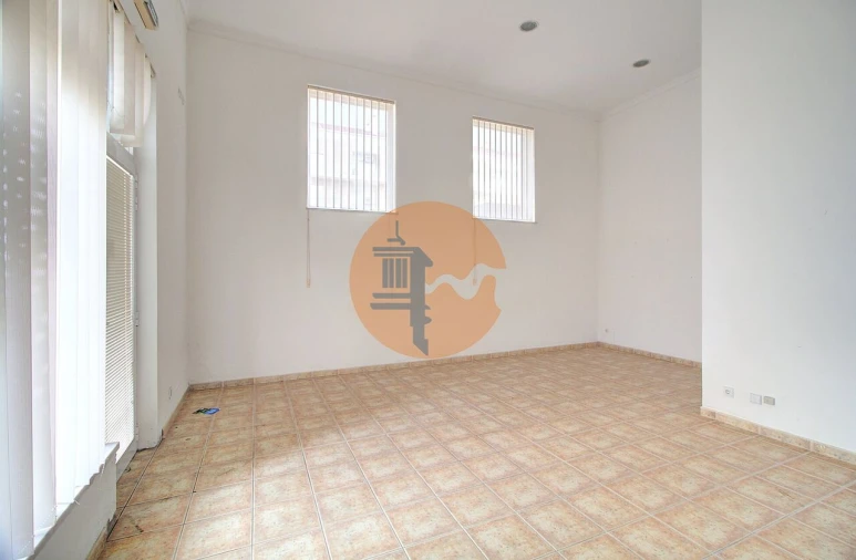 Loja para Venda em Vila Real de Santo Antonio Foto 4