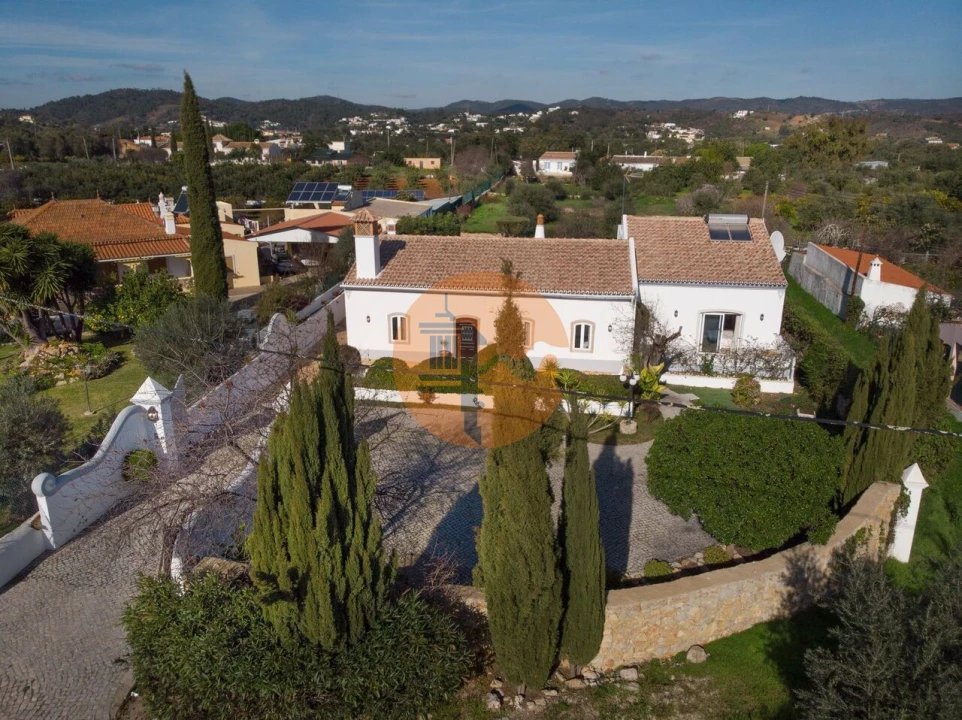 Moradia T4 para Venda em São Brás de Alportel Foto 1