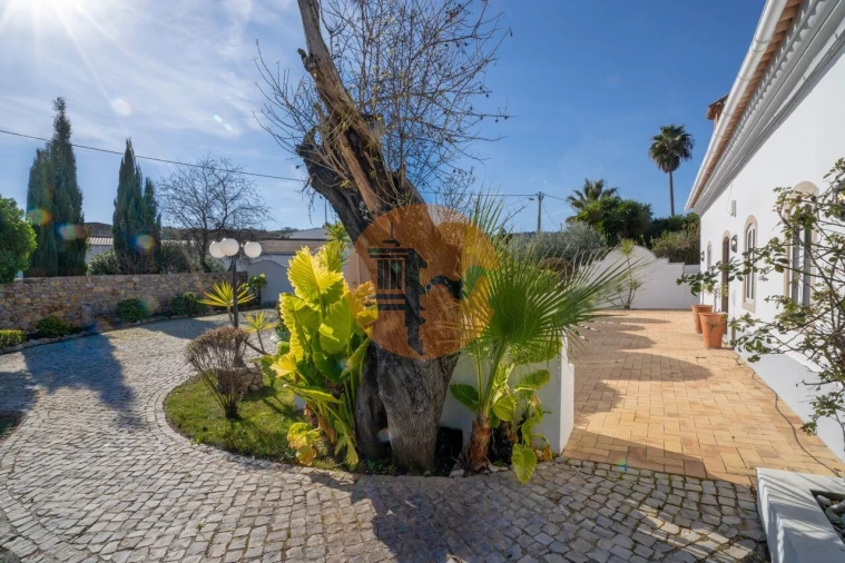 Moradia T4 para Venda em São Brás de Alportel Foto 16