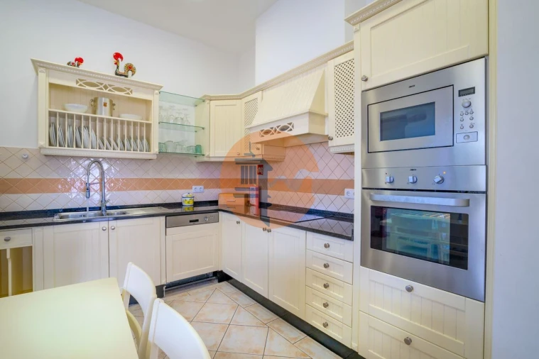 Moradia T4 para Venda em São Brás de Alportel Foto 2