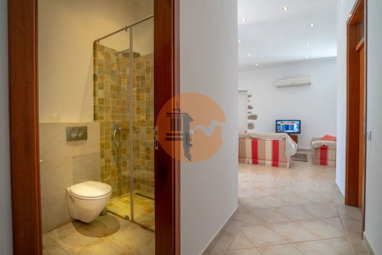 Moradia T4 para Venda em São Brás de Alportel Foto 33