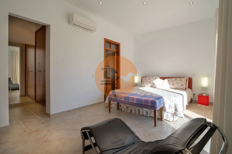 Moradia T4 para Venda em São Brás de Alportel Foto 44