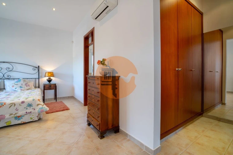 Moradia T4 para Venda em São Brás de Alportel Foto 53