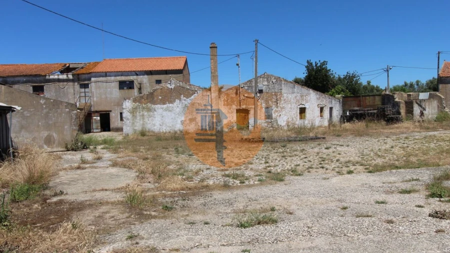Armazém para Venda em São Brás de Alportel