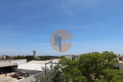 Moradia T4 para Venda em Olhão