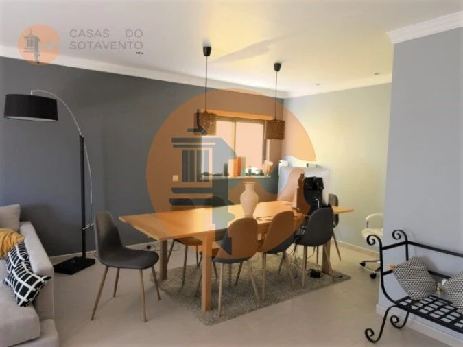 Moradia T4 para Venda em Olhão Foto 12