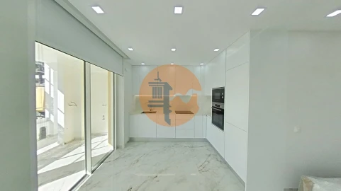 Apartamento T2 para Venda em Lagos (São Sebastião e Santa Maria)