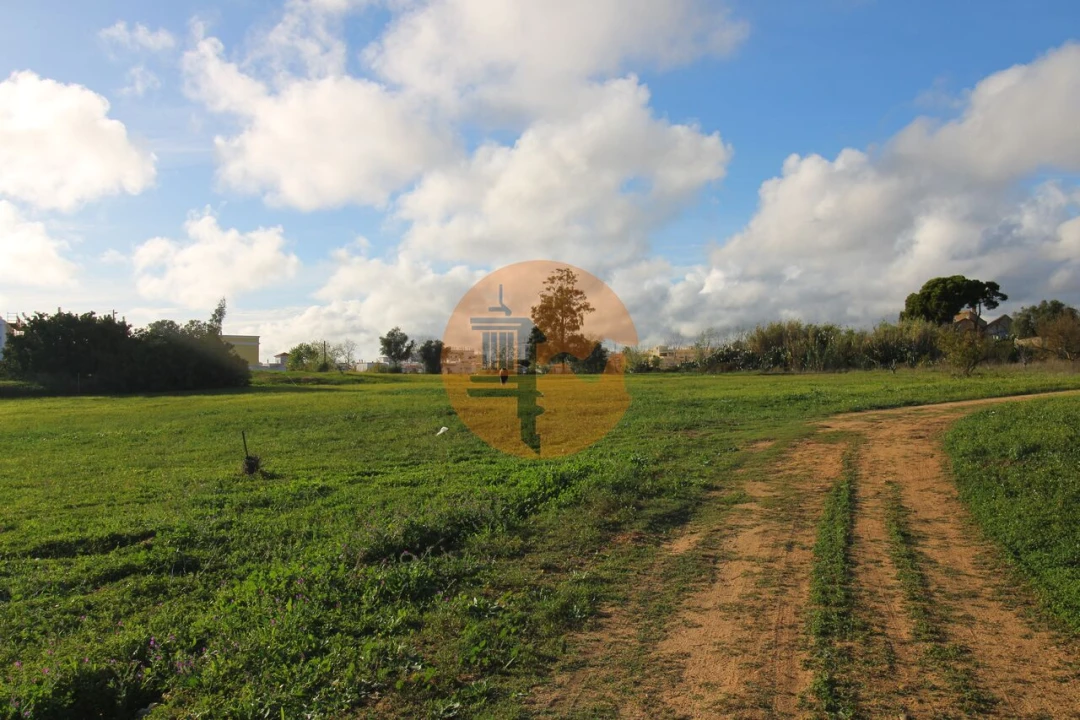 Terreno para Venda em Quelfes Foto 17