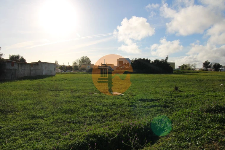 Terreno para Venda em Quelfes Foto 16