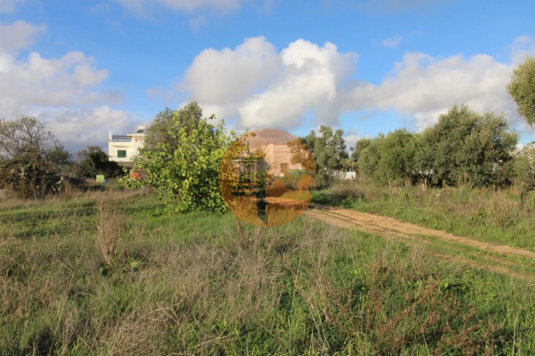 Terreno para Venda em Quelfes Foto 25