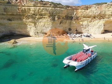 Terreno para Venda em Albufeira e Olhos de Água