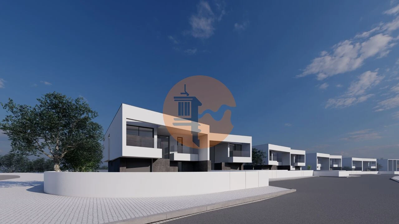 Moradia T4 para Venda em Lagos (São Sebastião e Santa Maria) Foto 4