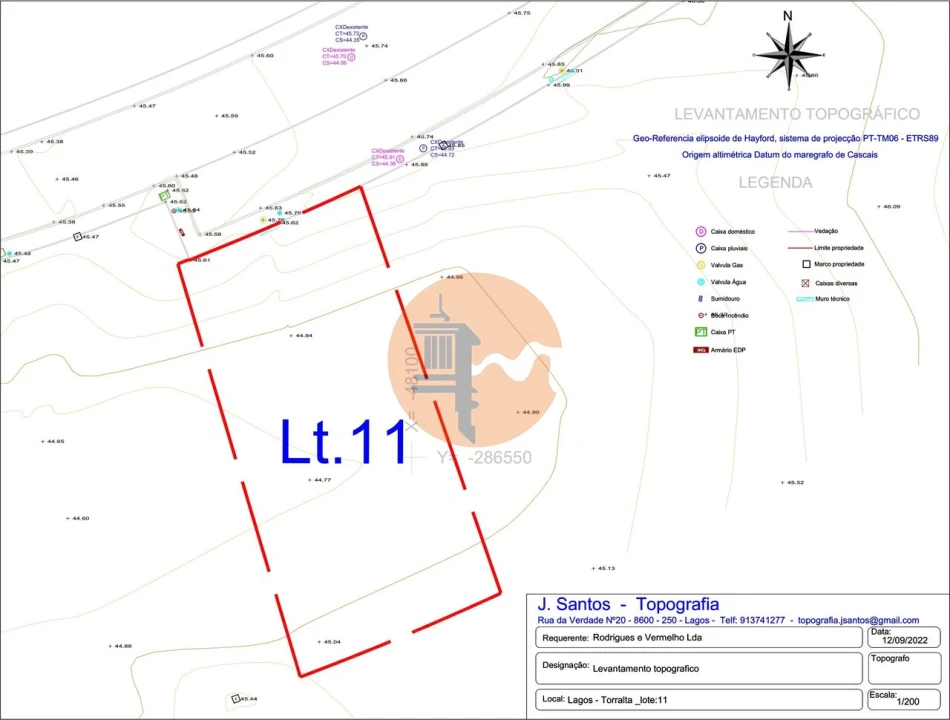 Moradia T4 para Venda em Lagos (São Sebastião e Santa Maria) Foto 9