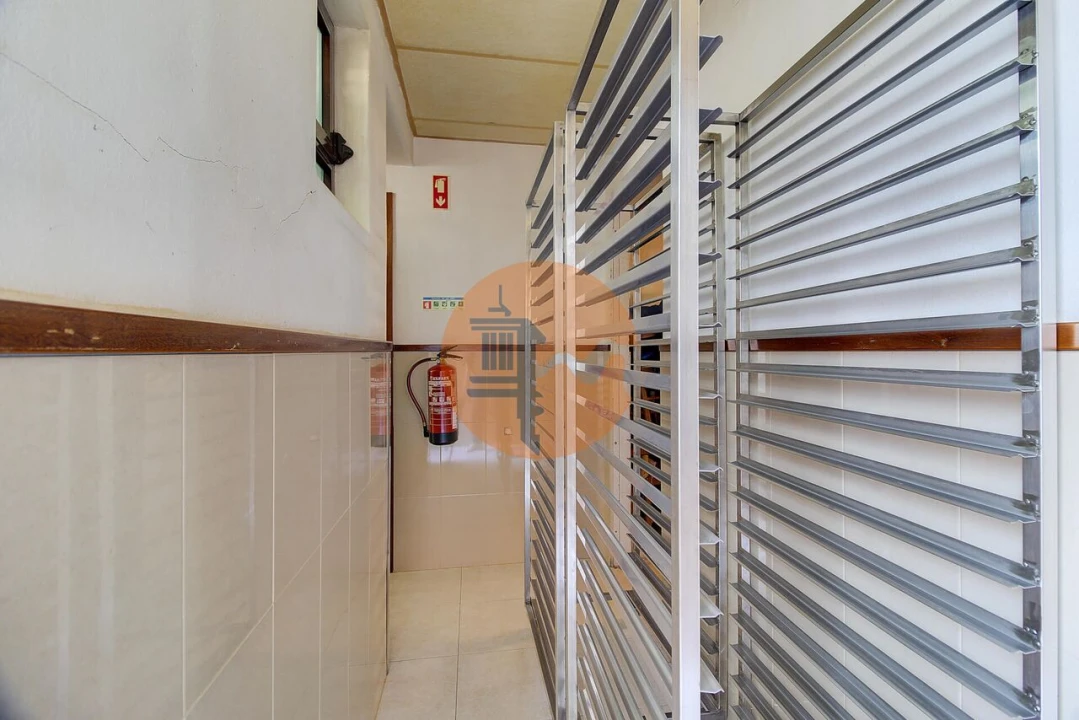 Loja para Venda em Vila Real de Santo Antonio Foto 16