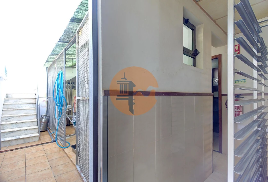 Loja para Venda em Vila Real de Santo Antonio Foto 17