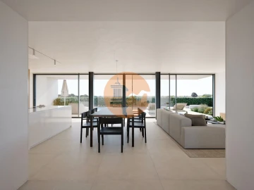 Moradia T4 para Venda em Lagos (São Sebastião e Santa Maria)
