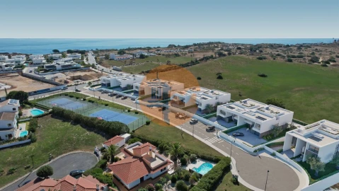Moradia T4 para Venda em Lagos (São Sebastião e Santa Maria)