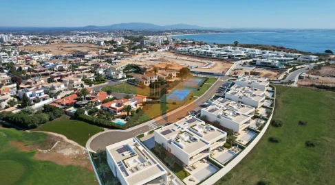Moradia T4 para Venda em Lagos (São Sebastião e Santa Maria)