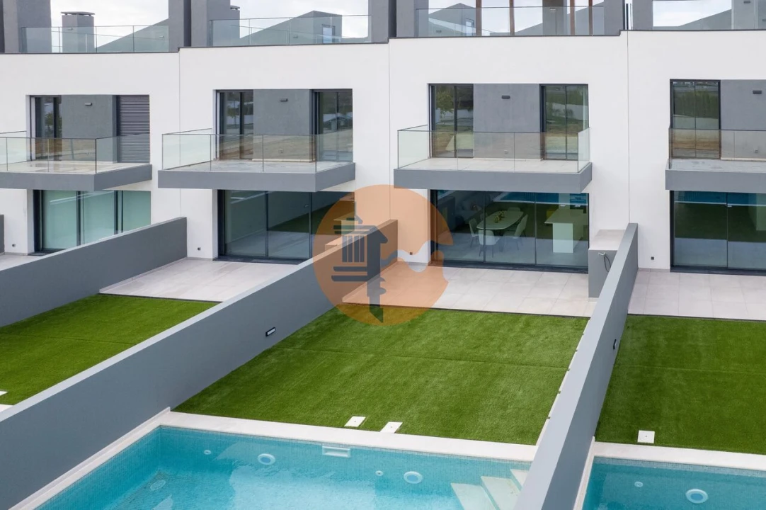 Moradia T4 para Venda em Montenegro Foto 30