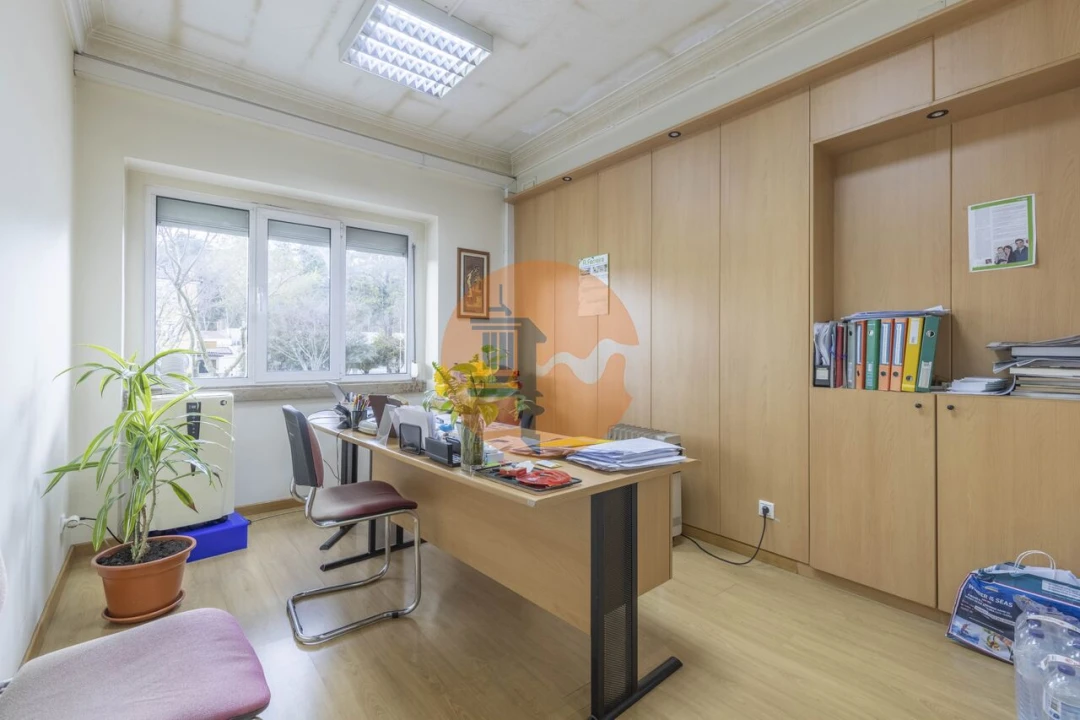 Moradia T5 para Venda em Alvalade Foto 26