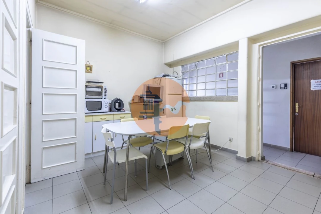 Moradia T5 para Venda em Alvalade Foto 39