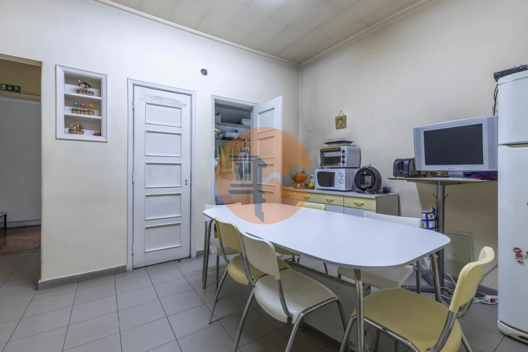 Moradia T5 para Venda em Alvalade Foto 41