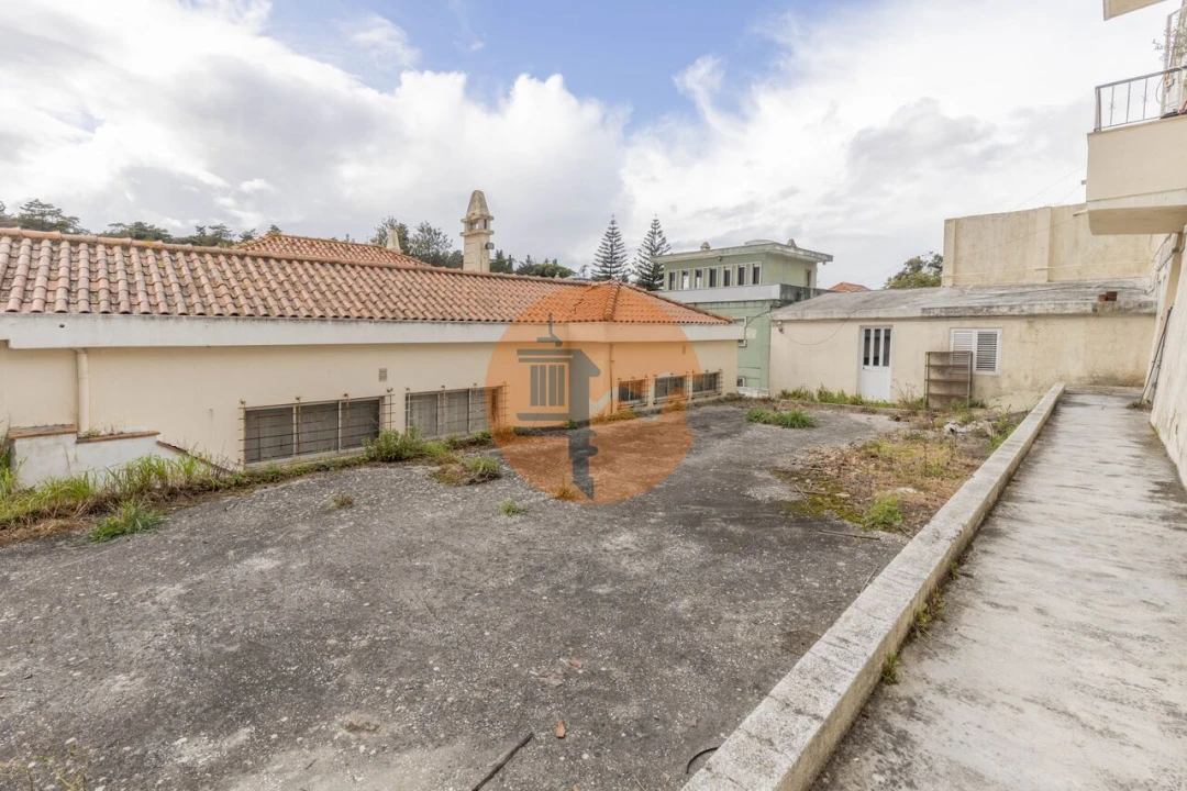 Moradia T5 para Venda em Alvalade Foto 51
