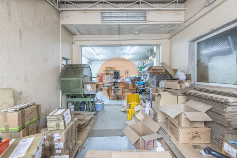 Moradia T5 para Venda em Alvalade Foto 12