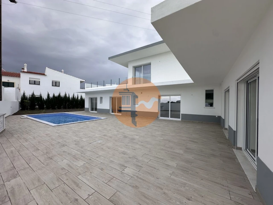 Moradia T4 para Venda em Altura Foto 4