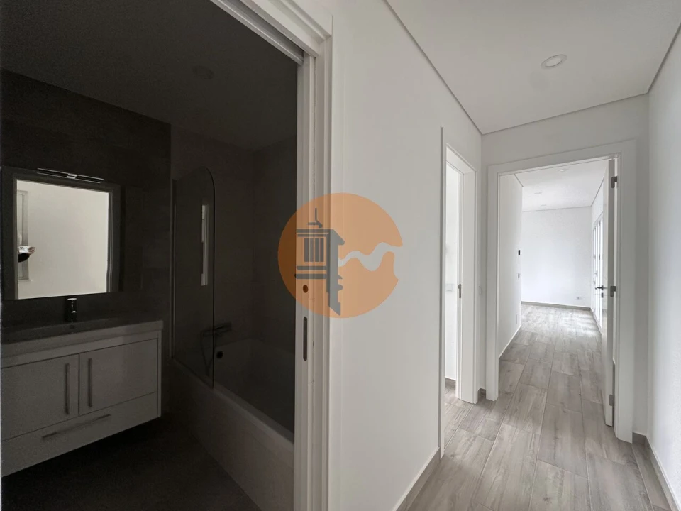 Moradia T4 para Venda em Altura Foto 10