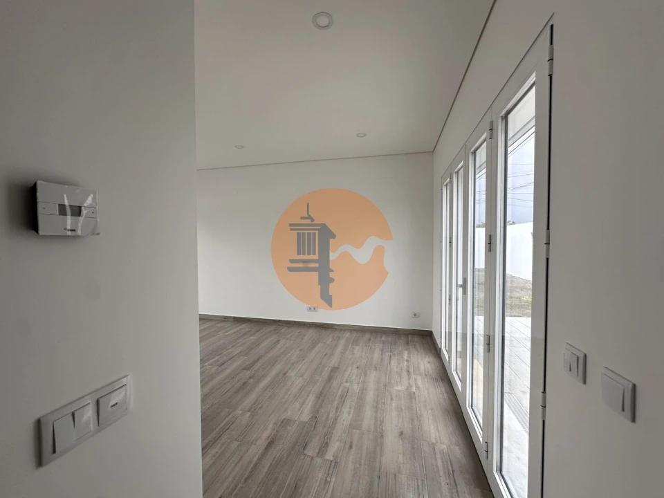 Moradia T4 para Venda em Altura Foto 18