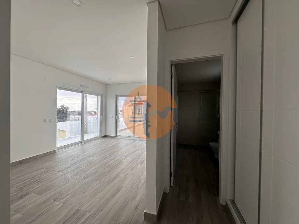 Moradia T4 para Venda em Altura Foto 26