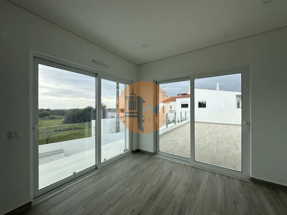 Moradia T4 para Venda em Altura Foto 30